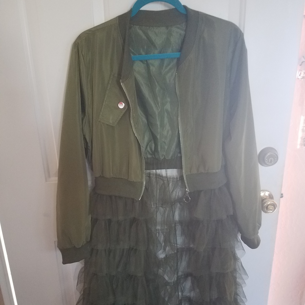 Ruffled, tulle jacket